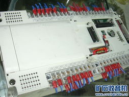 工业自动化领域两大巨头 三菱与欧姆龙PLC的技术特点与应用对比